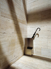 Load image into Gallery viewer, PLEC by Jordi Pérez and Isabel Gamero