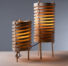 Load image into Gallery viewer, Junco Lamp