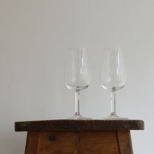 Load image into Gallery viewer, Port Wine Glass by Álvaro Siza