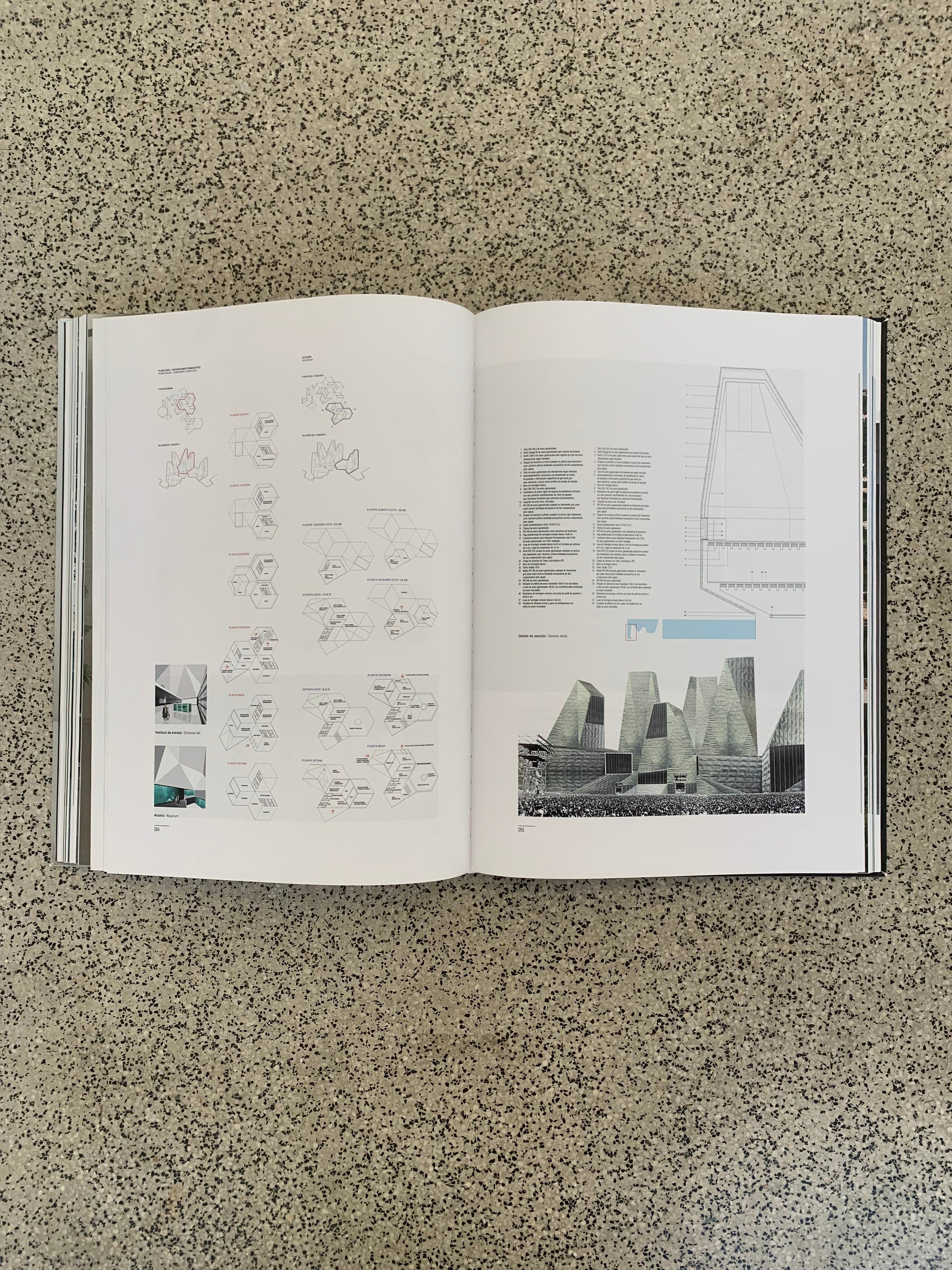 アート・デザイン・音楽 Mansilla + Tunon / El Croquis 161 Amazon | El Croquis 161 - Mansilla + Tunon | AA.VV., FUENTES